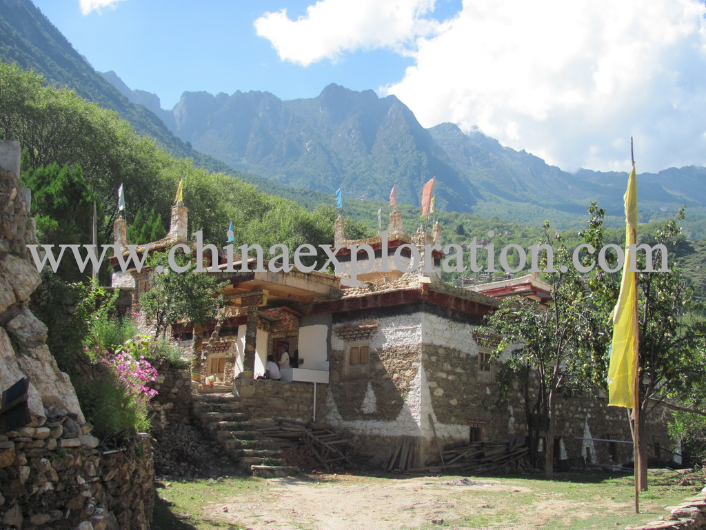 Tibetan House in Jiaju Village